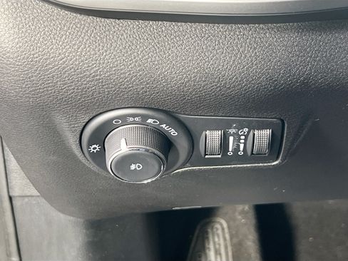 Used 2022 Jeep Compass Latitude AWD/4WD image 10