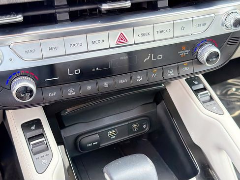 Used 2023 Kia Telluride SX Prestige image 34