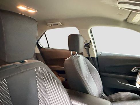 Used 2017 Chevrolet Equinox LT w/ Convenience Package image 26