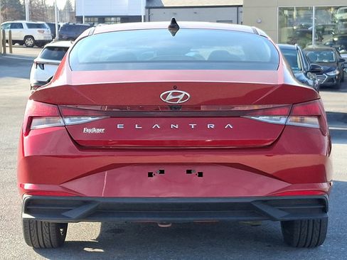 Certified 2023 Hyundai Elantra SEL w/ Convenience Package image 5
