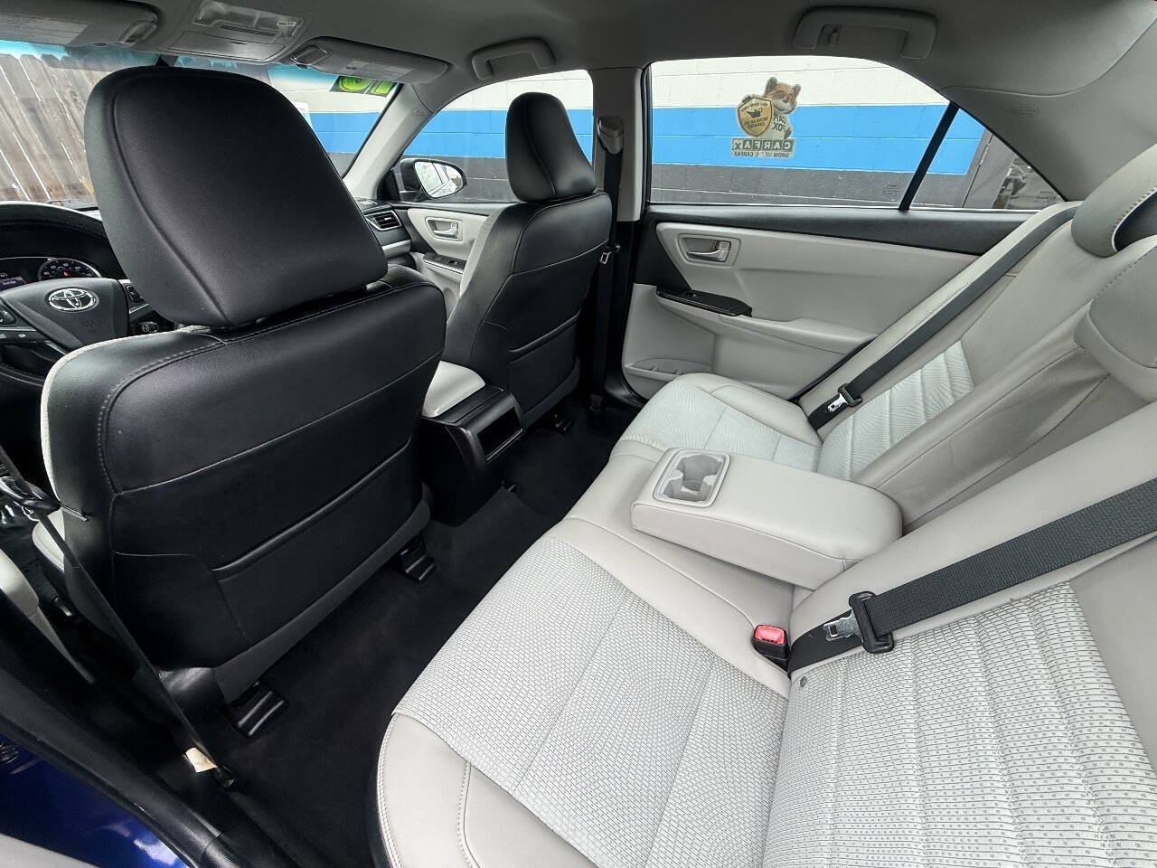 Used 2016 Toyota Camry SE FWD image 13