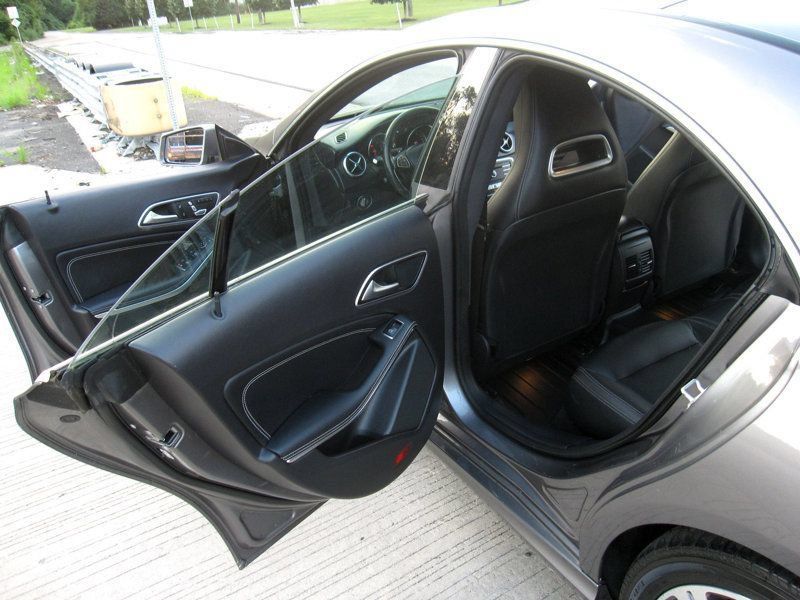 Used 2018 Mercedes-Benz CLA 250 4MATIC image 26