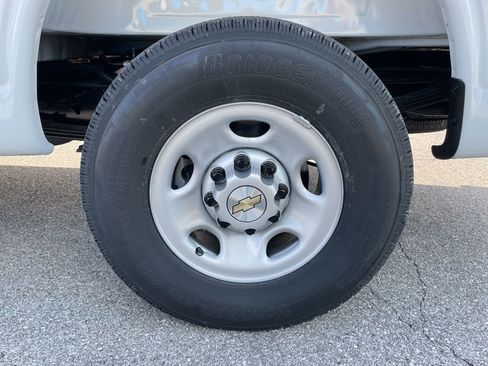 New 2025 Chevrolet Express 2500 image 52