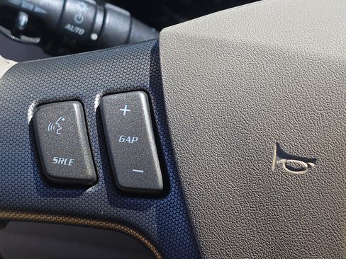 Used 2005 Cadillac XLR RWD image 26