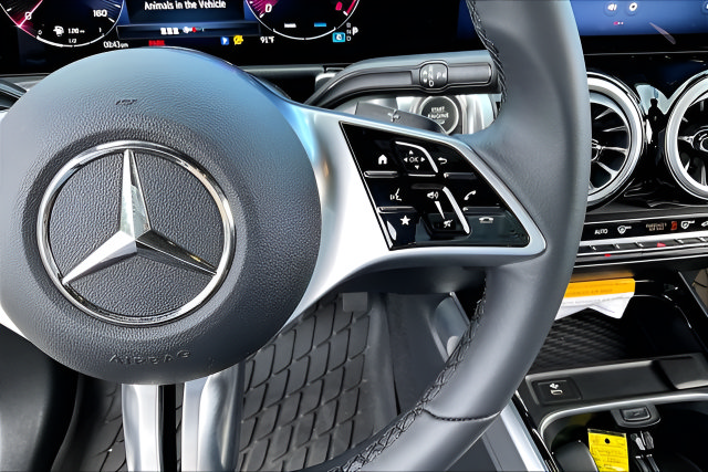 Certified 2026 Mercedes-Benz GLB 250 4MATIC image 11