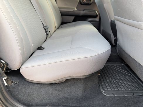 Used 2019 Toyota Tacoma SR image 23