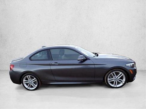 Used 2017 BMW 230i Coupe image 3