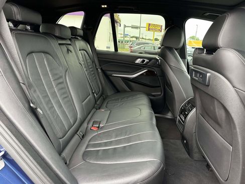 Used 2020 BMW X5 xDrive40i AWD/4WD image 11
