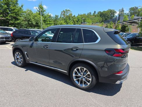 New 2026 BMW X5 xDrive50e w/ Climate Comfort Package AWD/4WD image 5