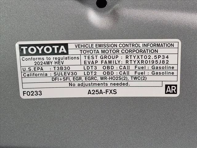 Used 2024 Toyota Sienna Platinum AWD/4WD image 28