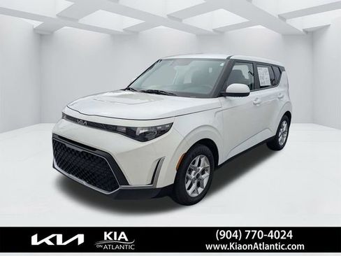 Used 2024 Kia Soul LX w/ Option Group 015 image 7