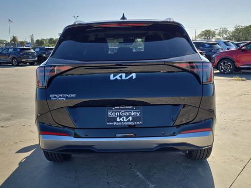 New 2026 Kia Sportage SX FWD image 7