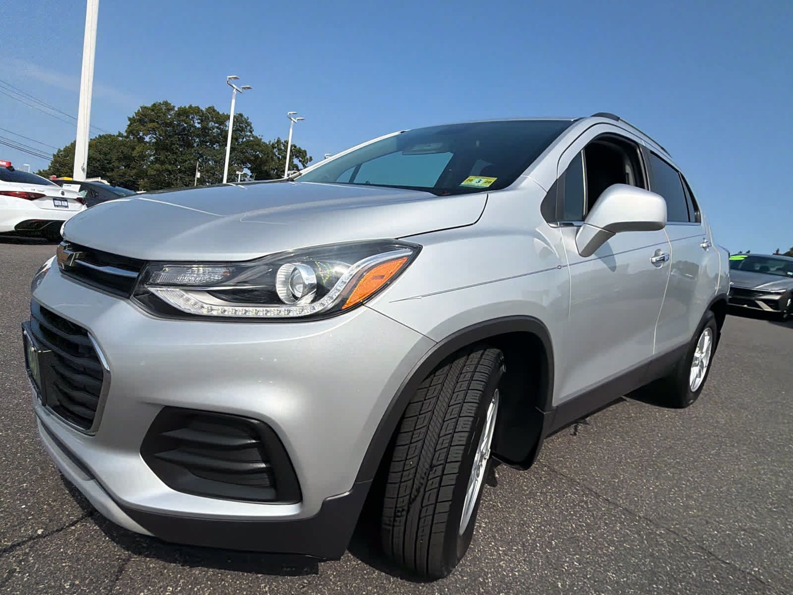 Certified 2018 Chevrolet Trax LT w/ LT Convenience Package FWD image 6