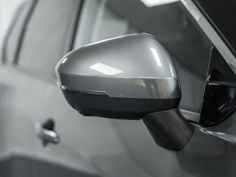 Used 2021 Nissan Rogue SV w/ Premium Package image 18