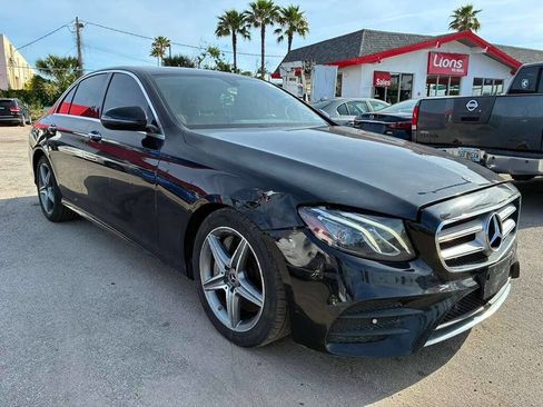 Used 2019 Mercedes-Benz E 300 4MATIC image 2