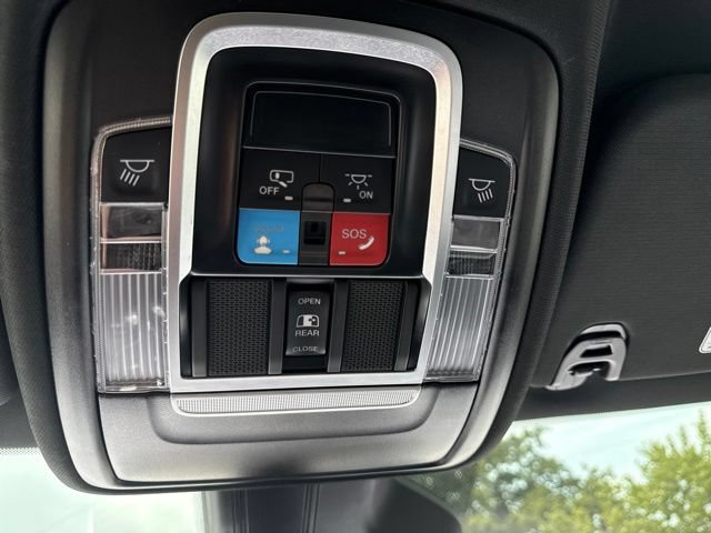 Used 2025 RAM 1500 Laramie AWD/4WD image 20