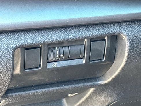 Used 2024 Subaru Impreza 2.0i Sport image 10