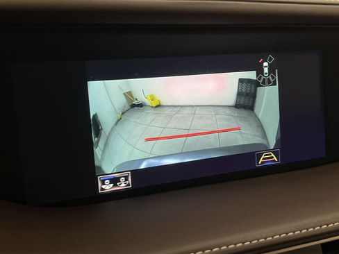 Used 2018 Lexus LS 500 w/ Accessory Package (Z2) image 17