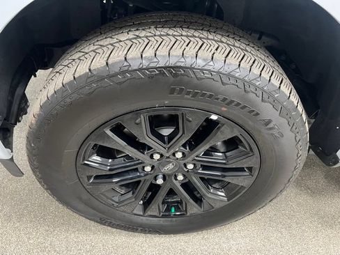 Used 2025 Ford F150 Lariat AWD/4WD image 13