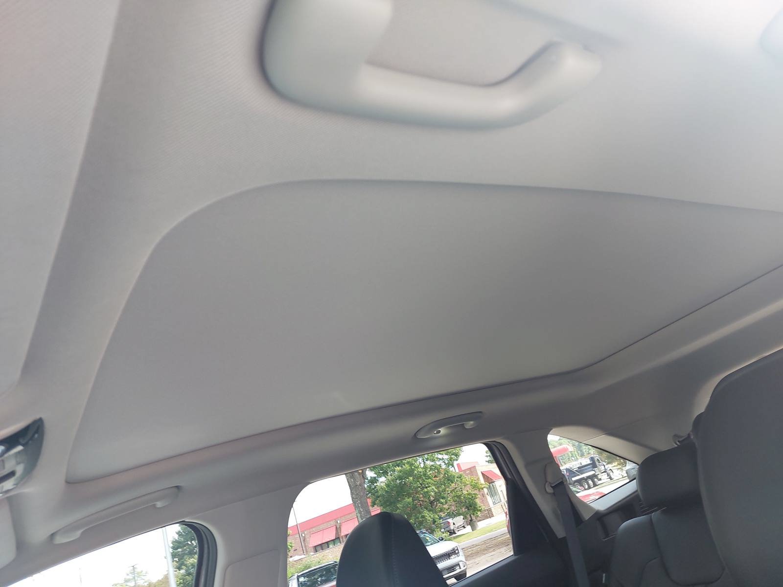 Used 2024 Kia Sorento S w/ Panoramic Sunroof Package FWD image 30