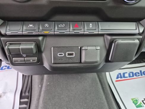 New 2026 Chevrolet Silverado 1500 Custom AWD/4WD image 22