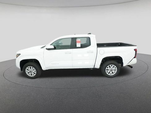 New 2025 Toyota Tacoma SR5 image 3