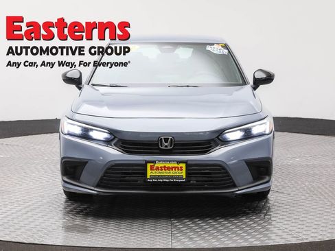 Used 2024 Honda Civic Sport image 2