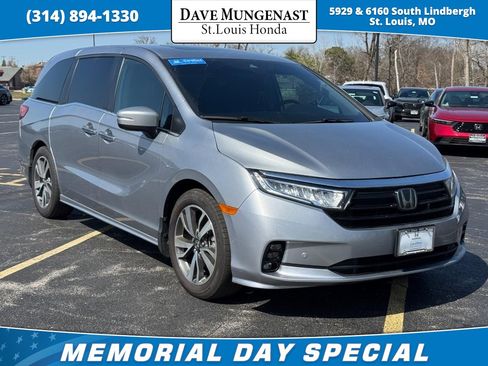 Certified 2023 Honda Odyssey Touring image 1