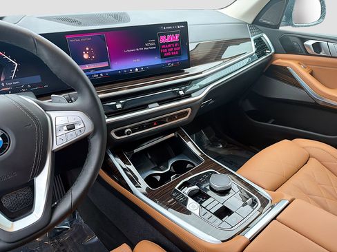 Certified 2026 BMW X7 xDrive40i image 31