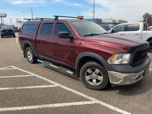 Used 2017 RAM 1500 ST w/ SXT Appearance Group AWD/4WD image 4