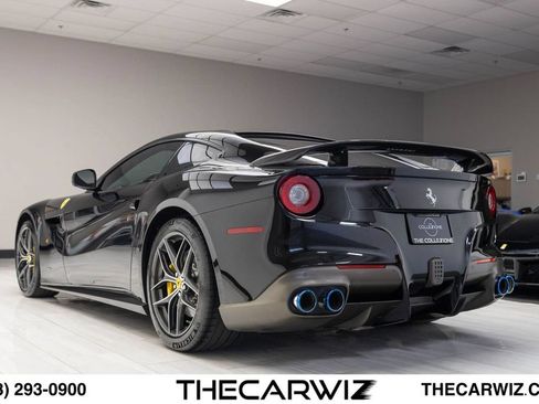 Used 2014 Ferrari F12 Berlinetta RWD image 19