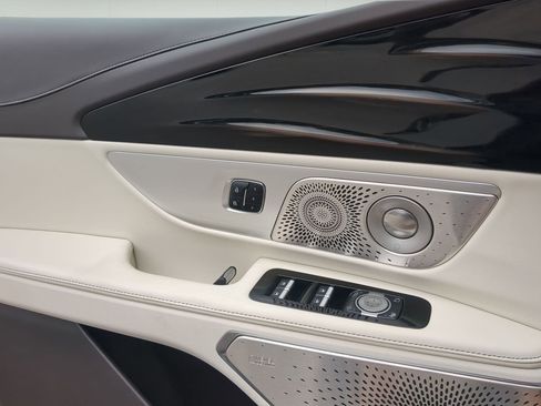 New 2026 Lincoln Nautilus Black Label AWD/4WD image 12