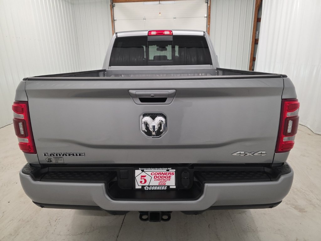 Used 2022 RAM 3500 Laramie AWD/4WD image 6