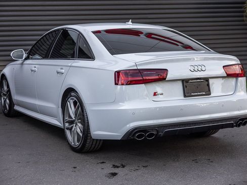 Used 2018 Audi S6 Premium Plus image 3