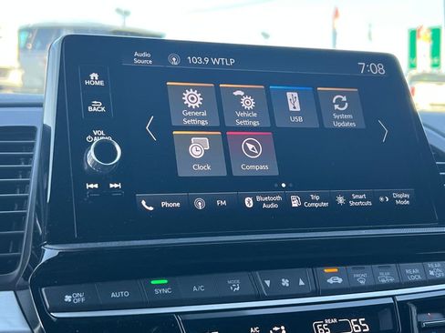 Used 2025 Honda Odyssey Sport-L image 27