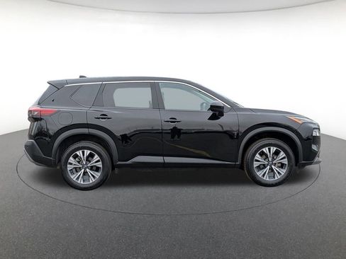 Used 2023 Nissan Rogue SV image 4