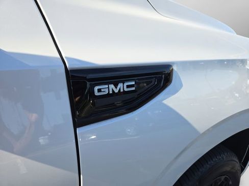 Used 2023 GMC Yukon Denali AWD/4WD image 37