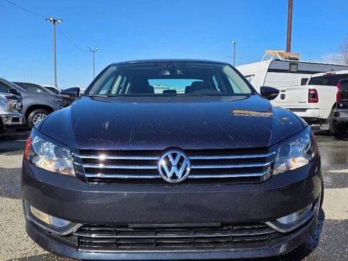 Used 2012 Volkswagen Passat 3.6 SE FWD image 3
