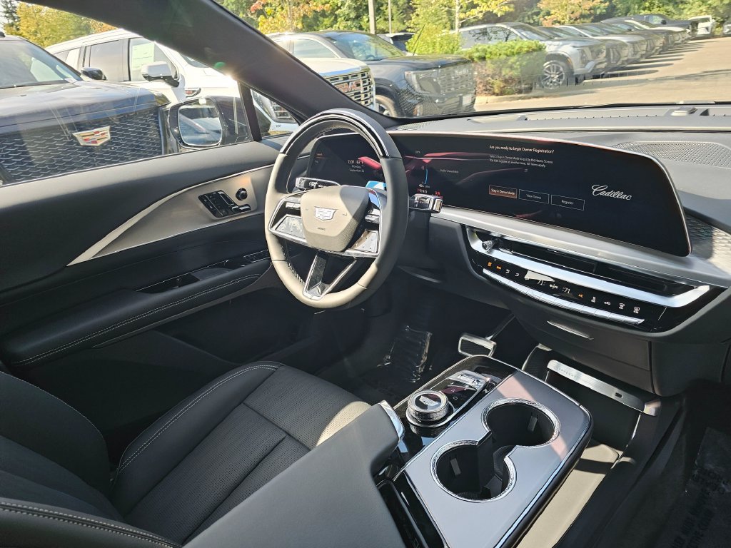 New 2027 Cadillac Lyriq Sport AWD/4WD image 10