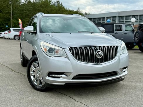Used 2017 Buick Enclave Leather FWD image 16