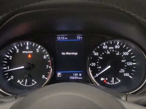 Used 2018 Nissan Rogue SV AWD/4WD image 23
