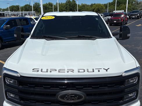 Used 2023 Ford F250 Lariat w/ Black Appearance Package AWD/4WD image 3