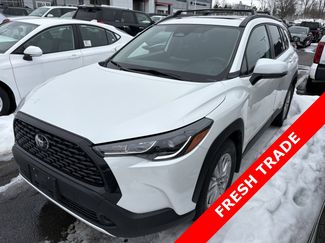 Used 2023 Toyota Corolla Cross LE w/ Moonroof Package video 1
