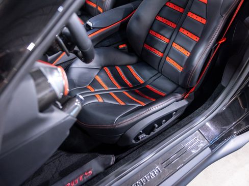 Used 2021 Ferrari 812 GTS RWD image 39