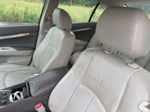 Used 2010 INFINITI G37 x Sedan w/ Premium Pkg AWD/4WD image 9