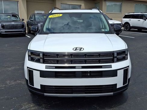 Used 2025 Hyundai Santa Fe XRT AWD/4WD image 2