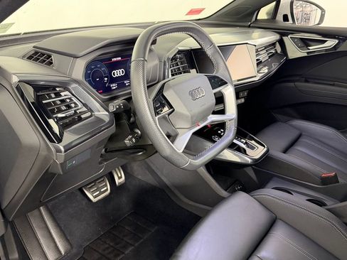 Used 2024 Audi Q4 e-tron Premium Plus w/ Premium Plus image 22