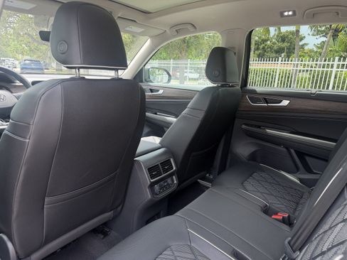 New 2026 Volkswagen Atlas SEL Premium R-Line AWD/4WD image 18