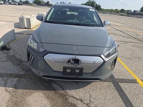 Used 2021 Hyundai Ioniq Limited FWD image 11
