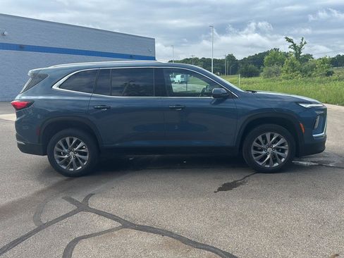 Used 2026 Buick Enclave Preferred AWD/4WD image 6